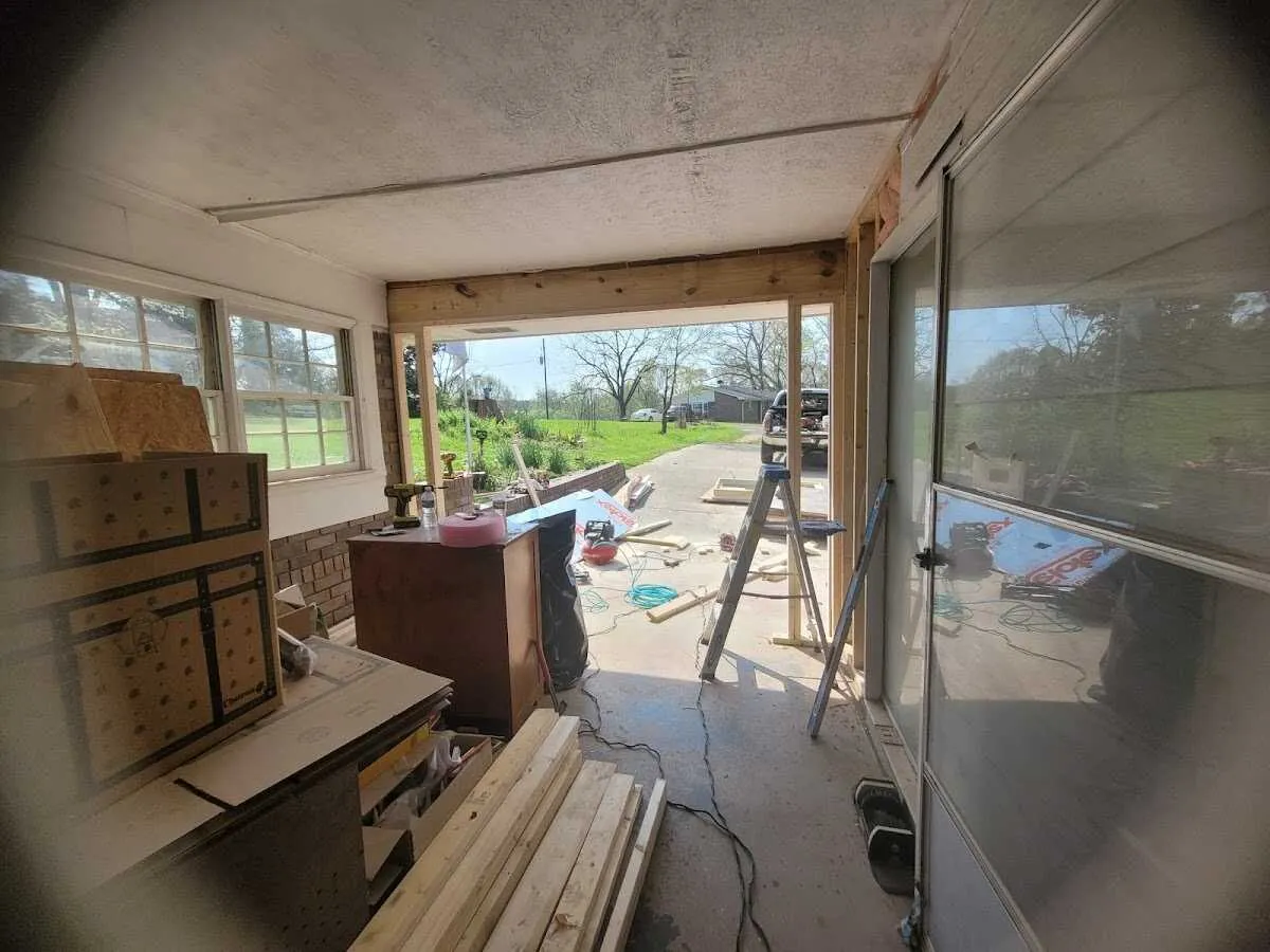 Air movers and dehumidifier for Water Mitigation Services in Elmwood